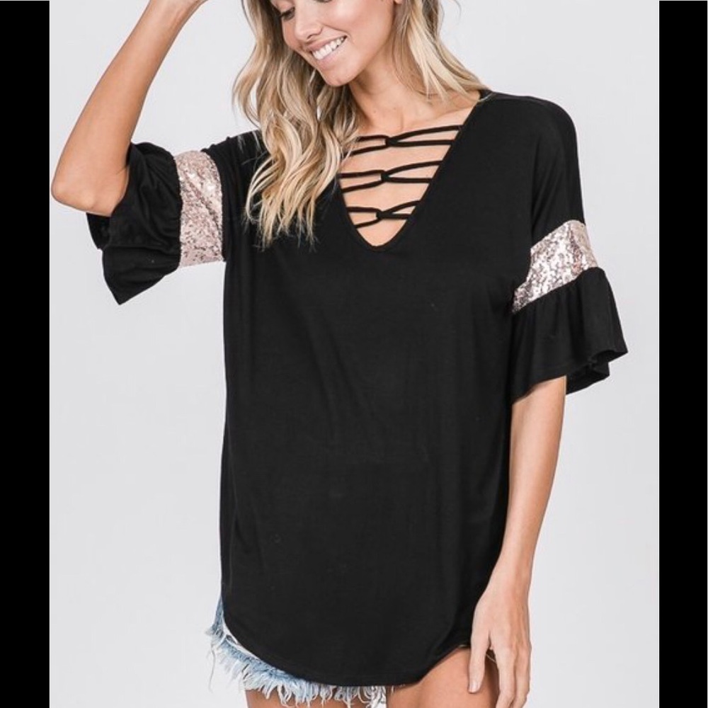 💓Crossed Chest Straps💓- Black Top - Picture 3 of 8